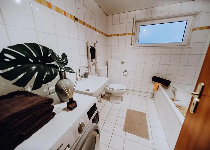 Grosse 3 Wallersheim Mit Pkw Stellplatz Koblencja